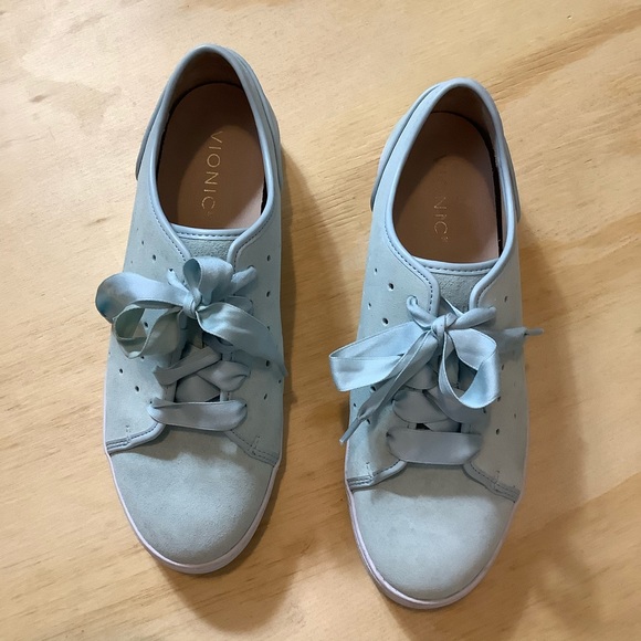 Women's Vionic size 8 KEKE Suede Lace-Up Mist Blue SO SOFT Sneaker - Picture 9 of 11